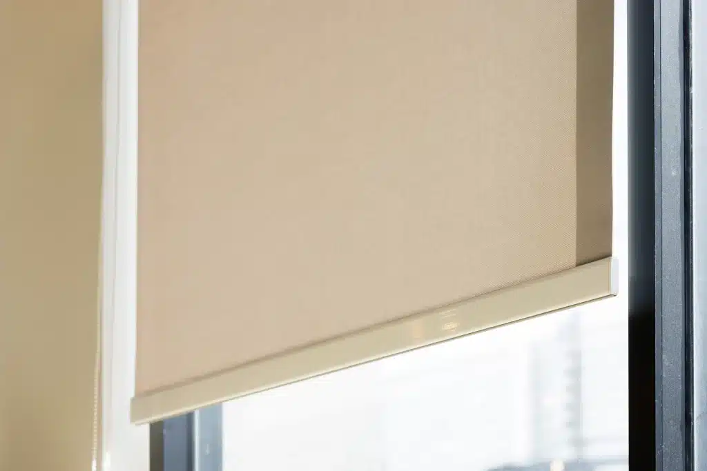 Vinyl roller shades