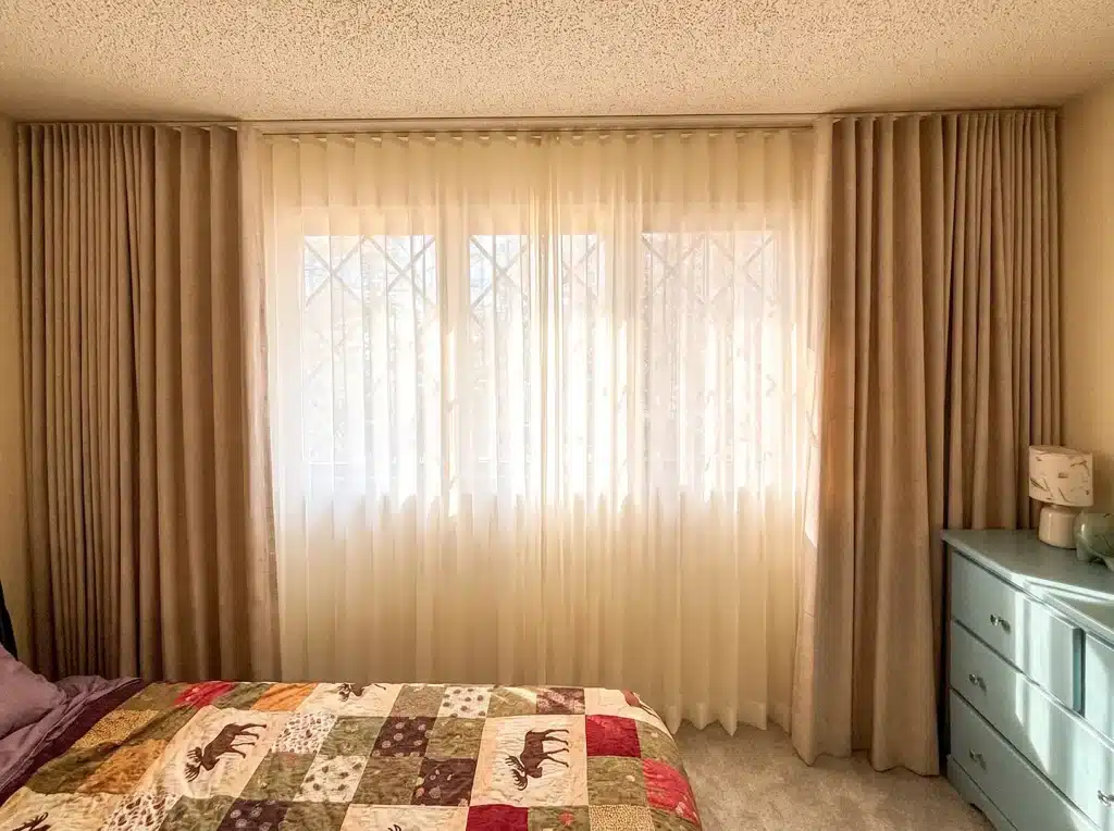window curtains in Calgary - Springbank